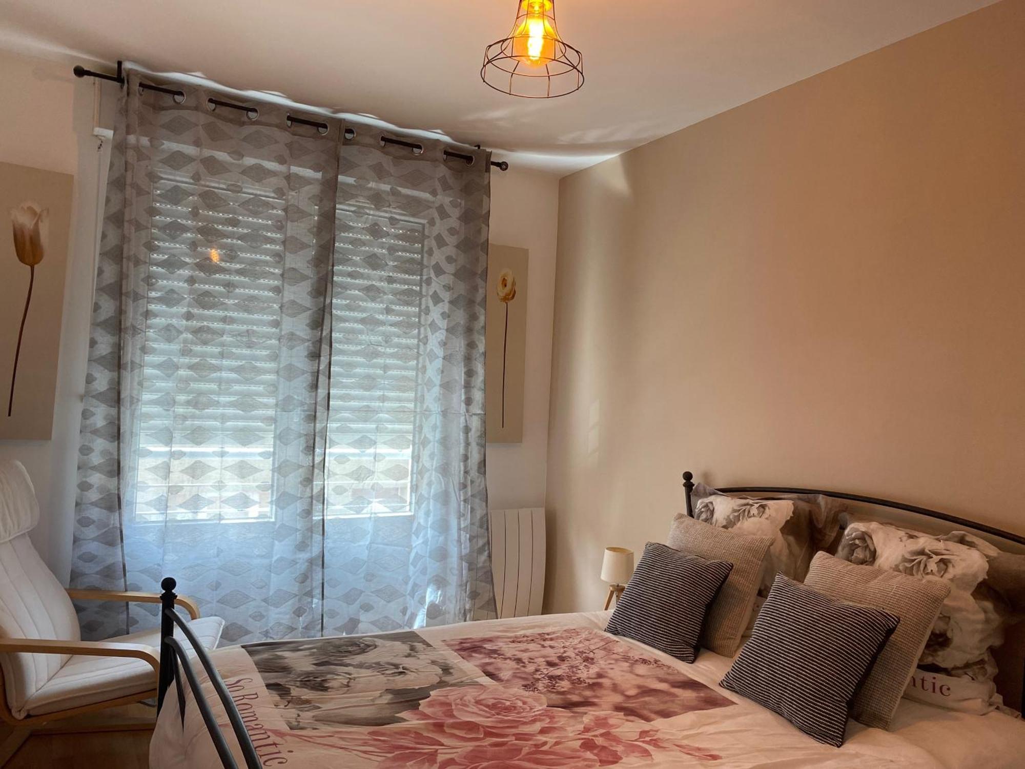 Parking Prive Gratuit, Balcon, 2 Chambres Клермон-Ферран Экстерьер фото